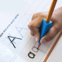 Impugnatura triangolare per matite set 6 pezzi - cwr - Ikona - 11448 - 3701254712387 - DMwebShop - 1