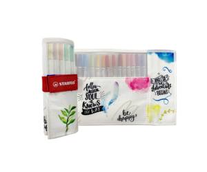 Pennarelli Pen 68 Brush colori assortiti rotolo 18 pezzi - 29056