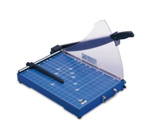 Taglierina a leva 3024 - B4 - 335 x 480 x 415 mm - 392 mm - capacita' taglio 20 fogli - con blocca lama - blu - Titanium - GU3024 - 8025133033550 - DMwebShop