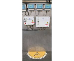 Adesivo segnalatore Take Care da terra rischio elettrico 70 x 35 cm - 16809 - 1