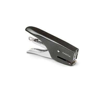 Blister Mini cucitrice M013 con punti passo 10 nero Kartia - 16489 Blister Mini cucitrice M013 con punti passo 10 nero Kartia - 16489