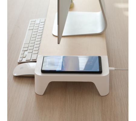 Supporto monitor in legno Eyes6 - con caricatore wireless - POUT - Serena Group POUT-01801W
